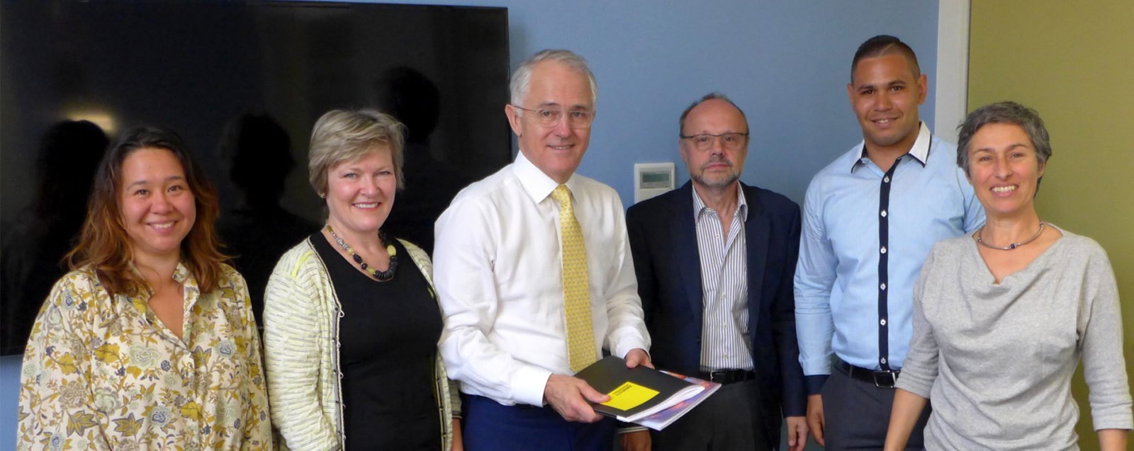 Amnesty's Eastern Suburbs local group in a meeting with Prime Minister Malcolm Turnbull. © Private