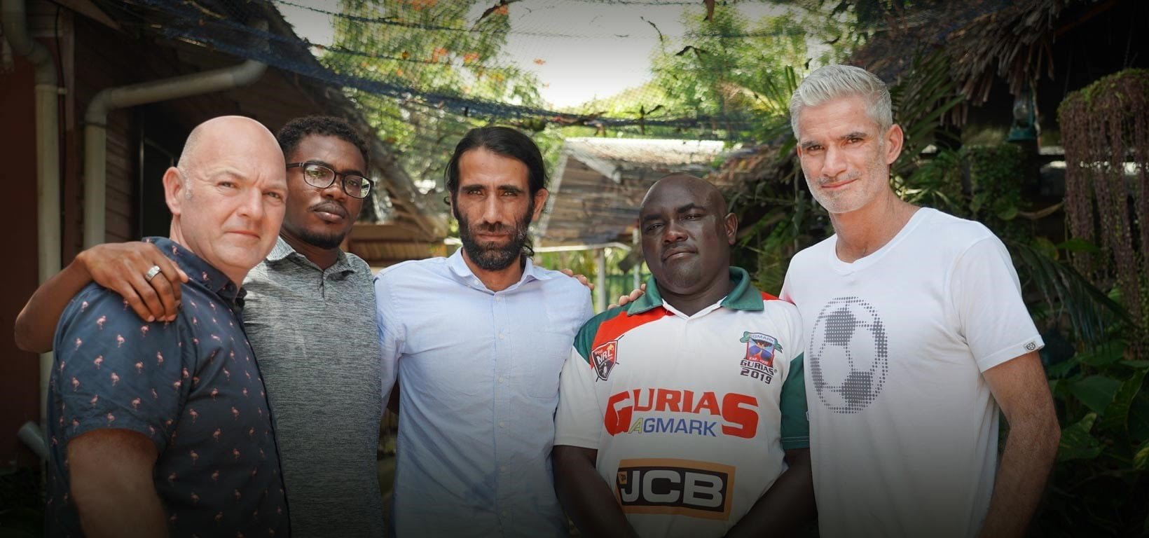 Sporting Legends Sonny Bill Williams And Craig Foster Call On The Australian Government To Accept Nz S Offer To Resettle Refugees Still Stuck Offshore For More Than Seven Years Amnesty International Australia