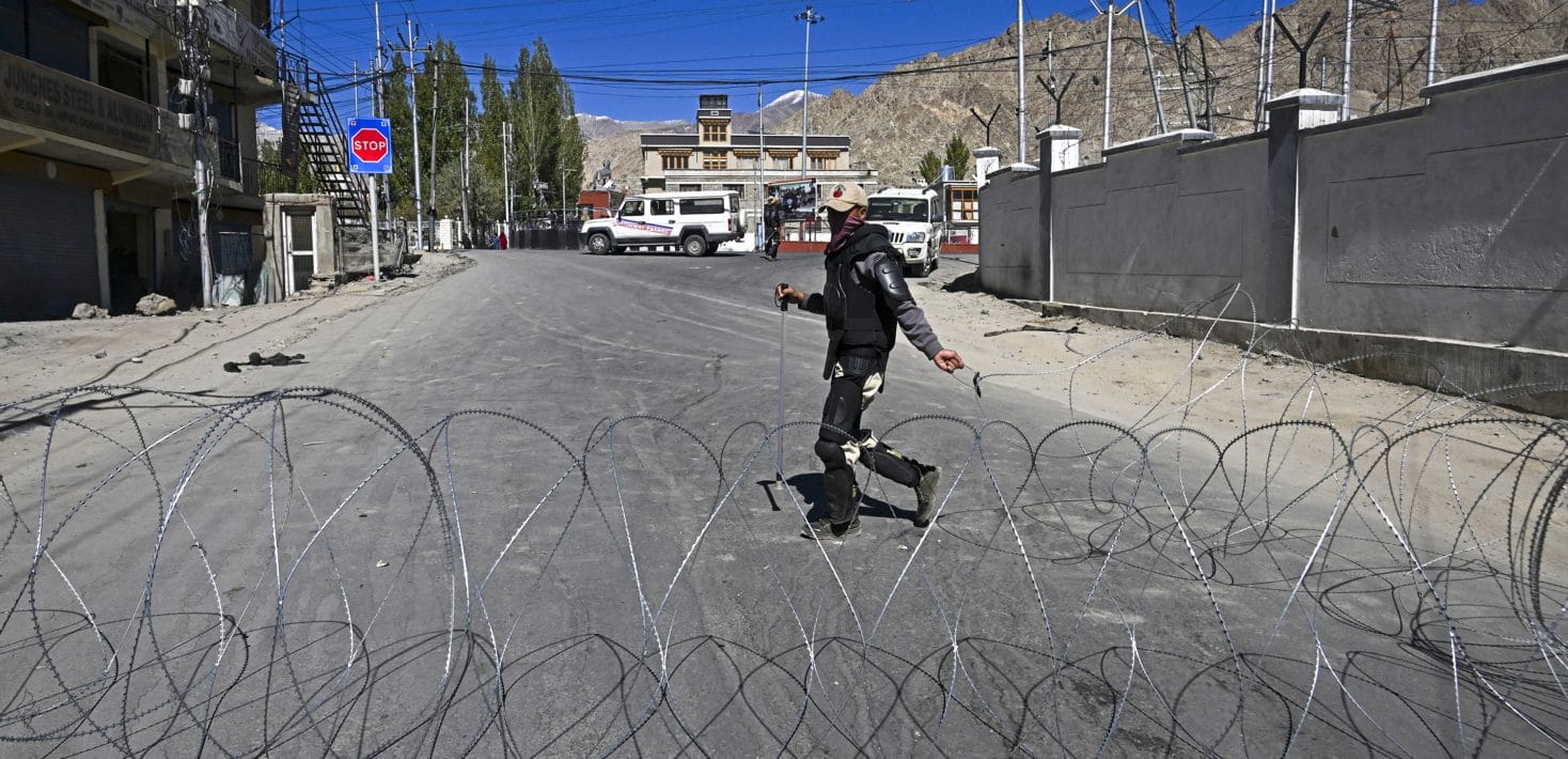 India: Authorities must immediately investigate use of lethal force against Leh protesters