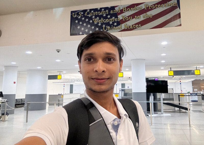 Rohingya refugee Maung Sawyeddollah was forced to flee to Cox’s Bazar refugee camp in Bangladesh. He featured in Write for Rights in 2023 and following calls from Amnesty, he was granted a student visa in August 2024 and moved to the USA to study.
